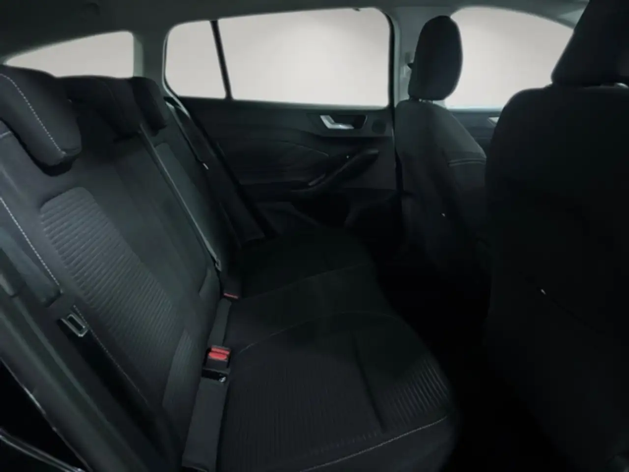 Ford Focus Titanium X 1.0 MHEV *ALLWETTER*HECKKLAPPE ELEKTRIS 13