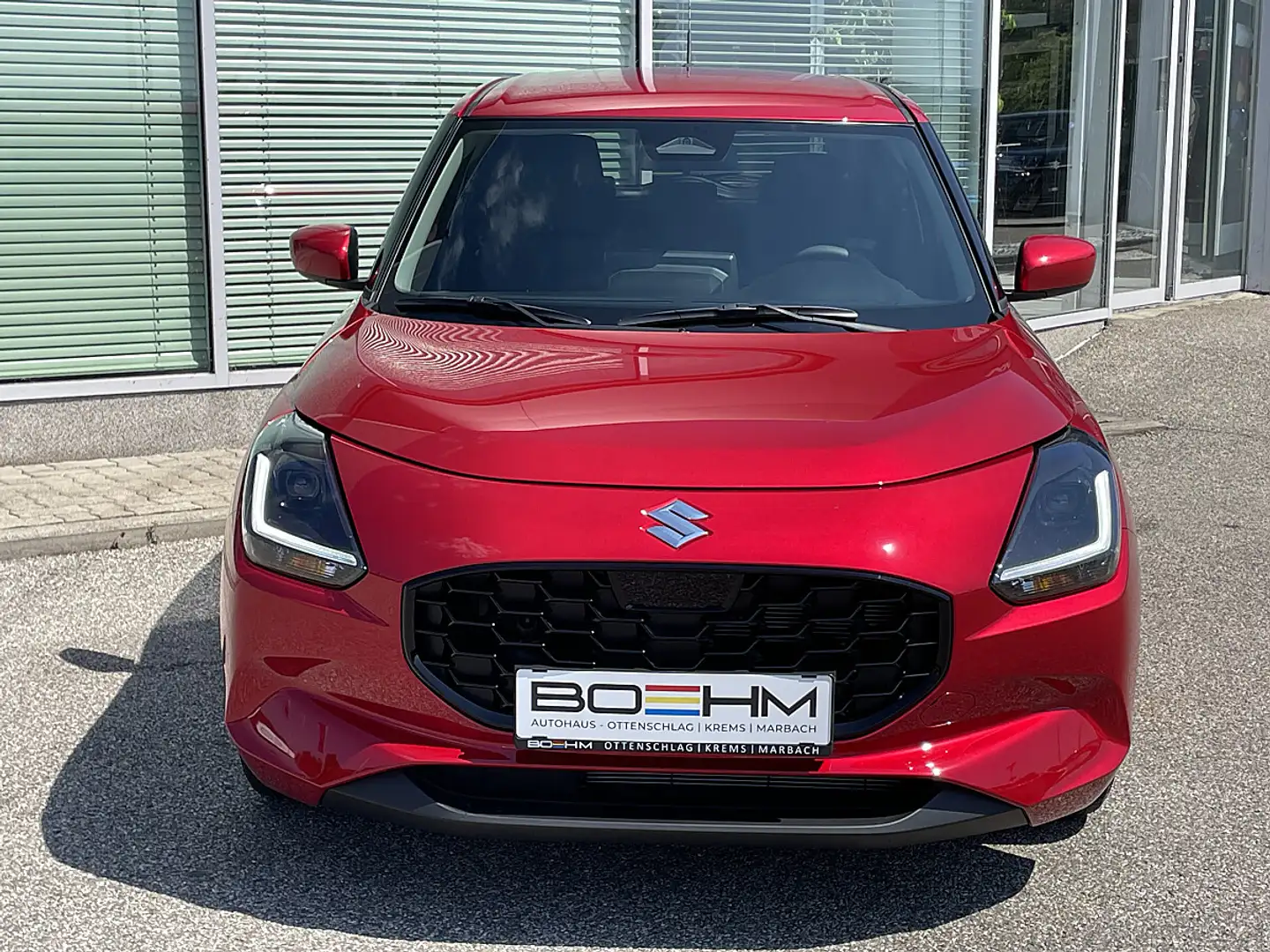 Suzuki Swift 1,2 DualJet Shine CVT Rot - 2