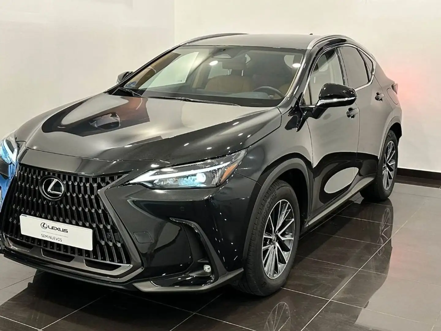Lexus NX 450h+ EXECUTIVE 4WD Schwarz - 1