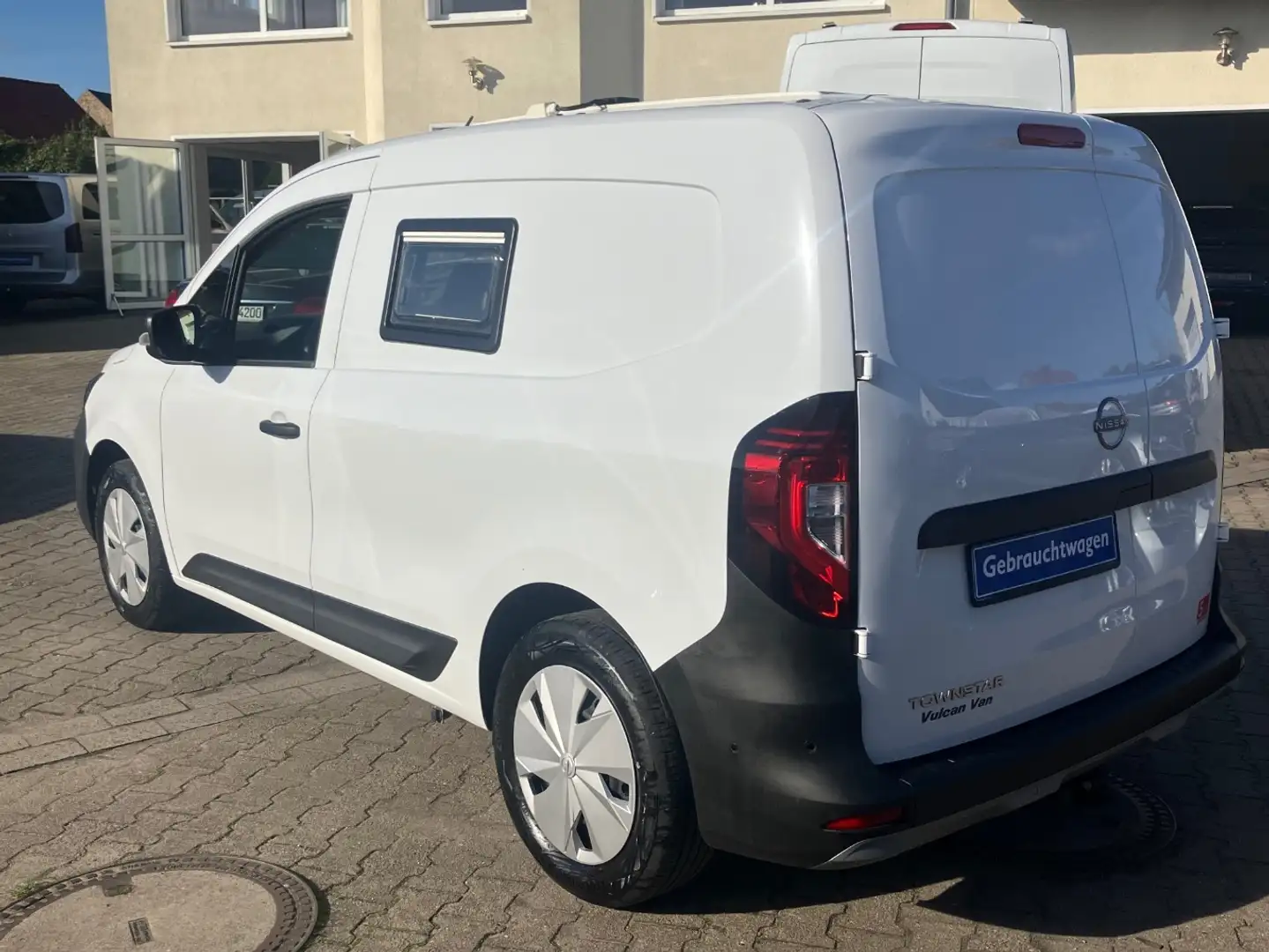 Nissan Townstar L1 1.3 DIG-T Wohnmobil Weiß - 2