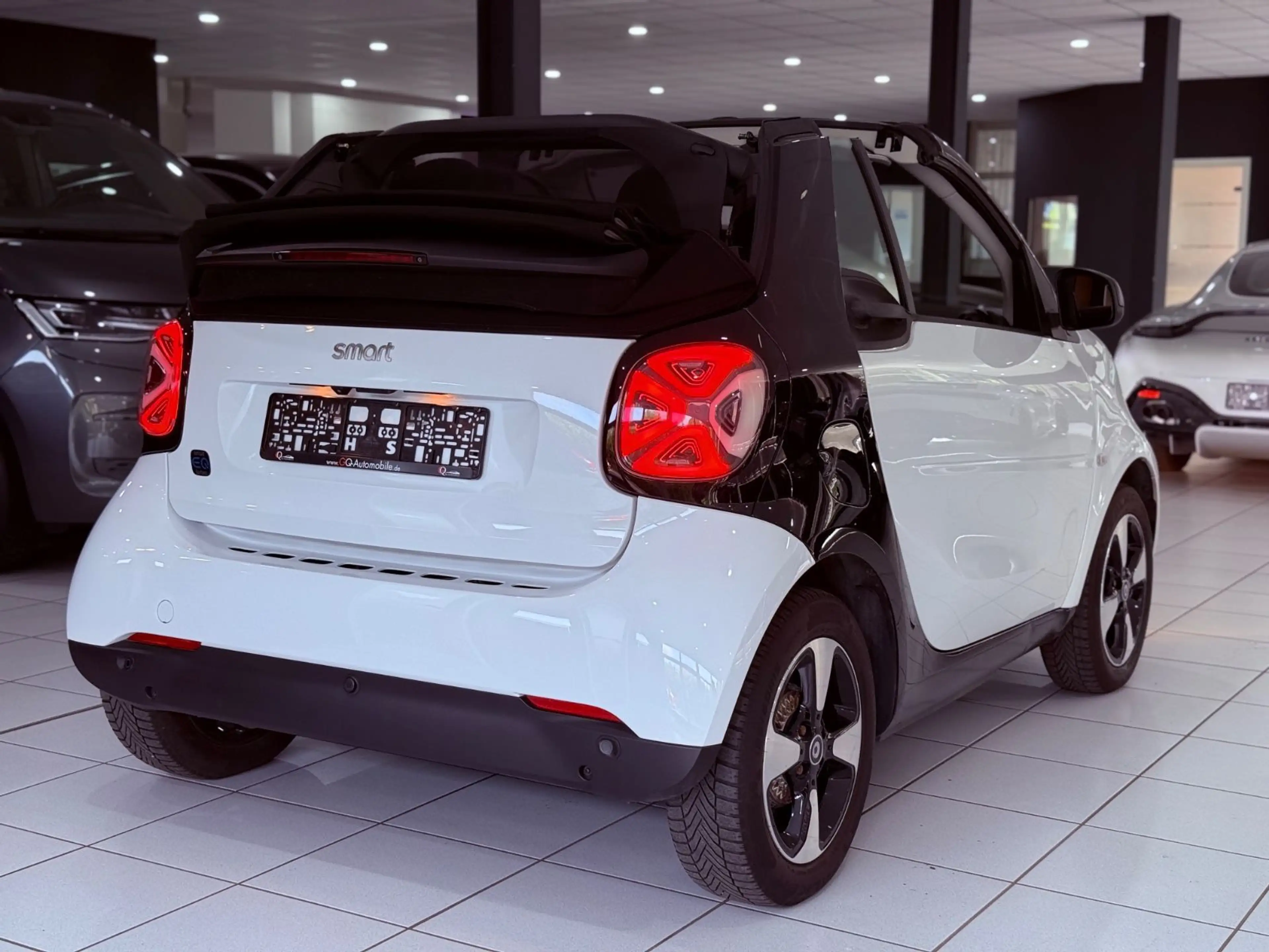 smart forTwo cabrio electric/ EQ*KAMERA*SHZ*LED-SCHW* — photo 14