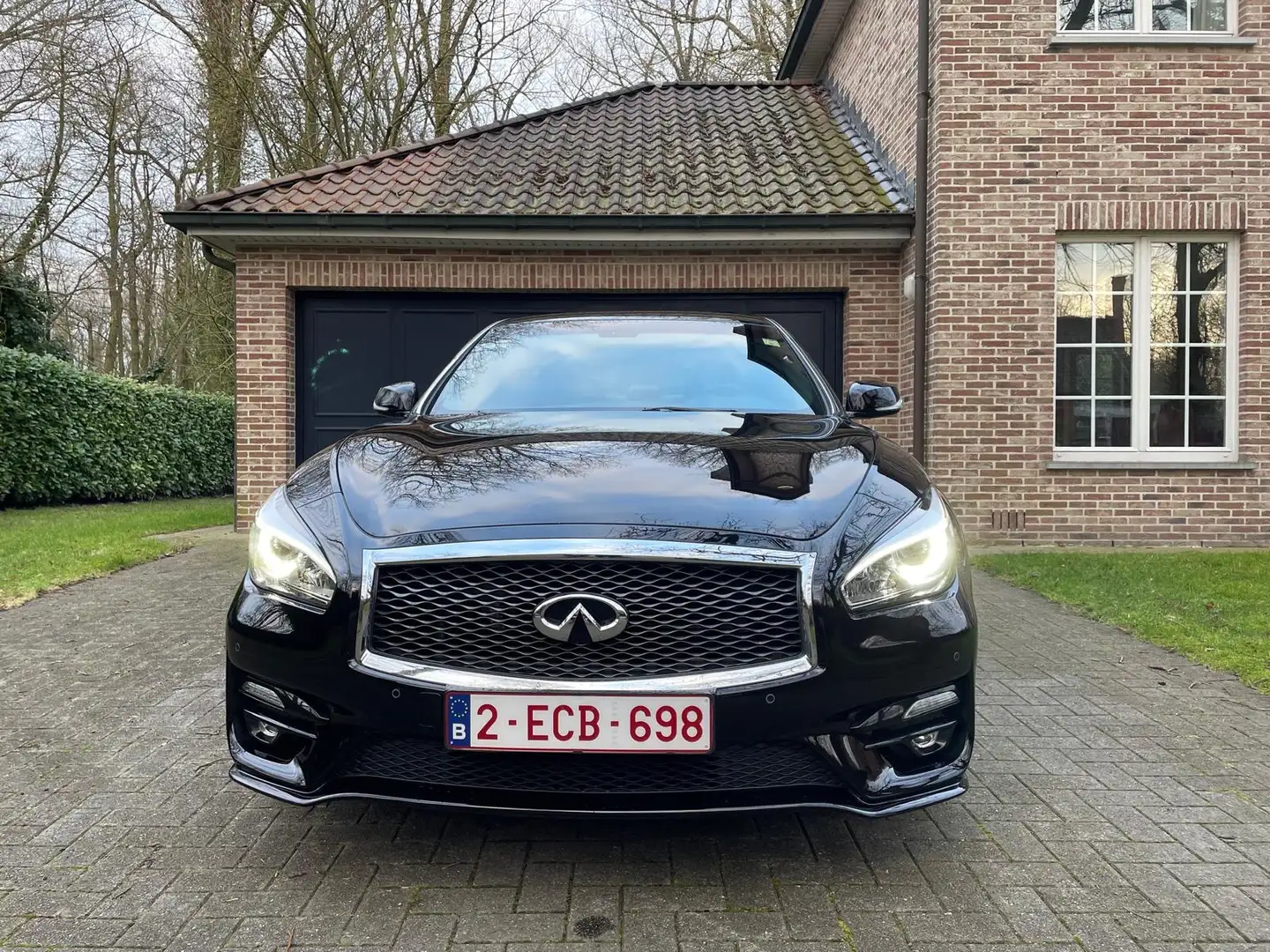 Infiniti Q70 Q70 2.2d Sport Schwarz - 2