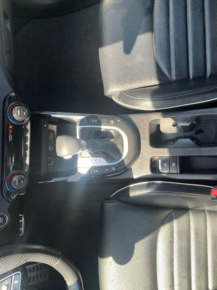 Kia Forte снимка Kia Forte