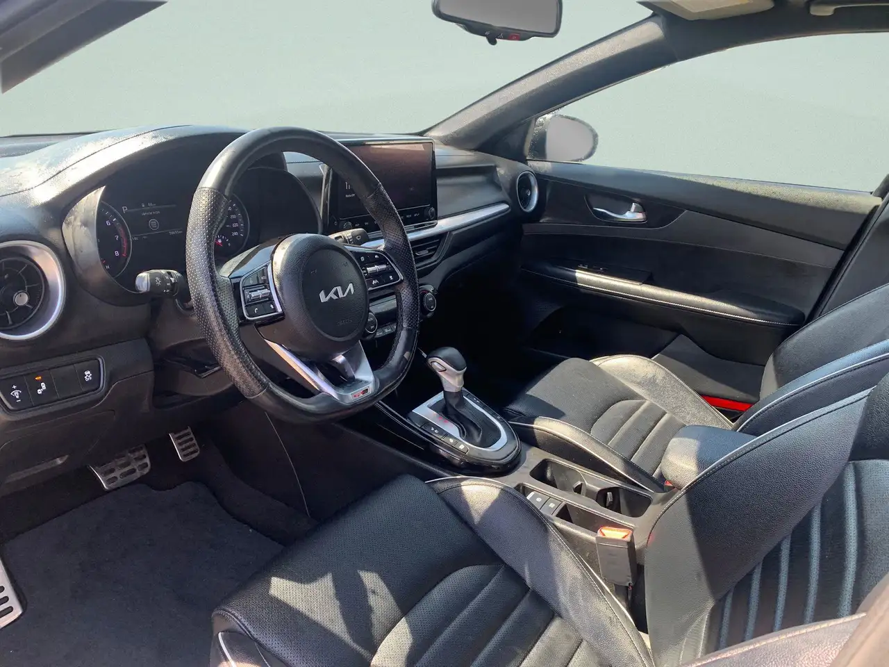Kia Forte снимка Kia Forte