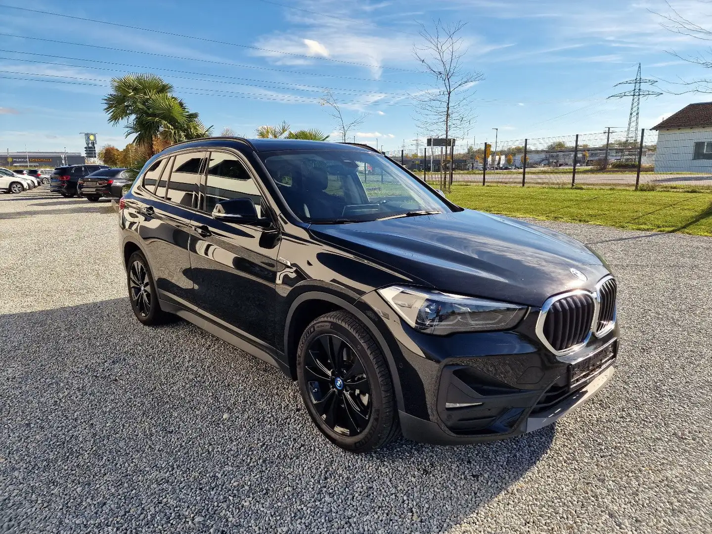 BMW X1 xDrive25e Advantage,Navi.Plus,Pano.,Hi-Fi,HUD Schwarz - 2