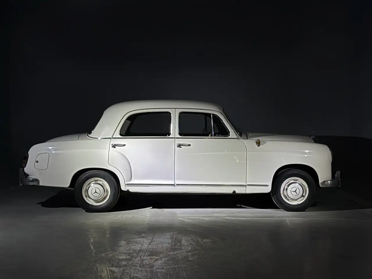 Mercedes-Benz 190 Berlina Manual de 4 Puertas, foto 2