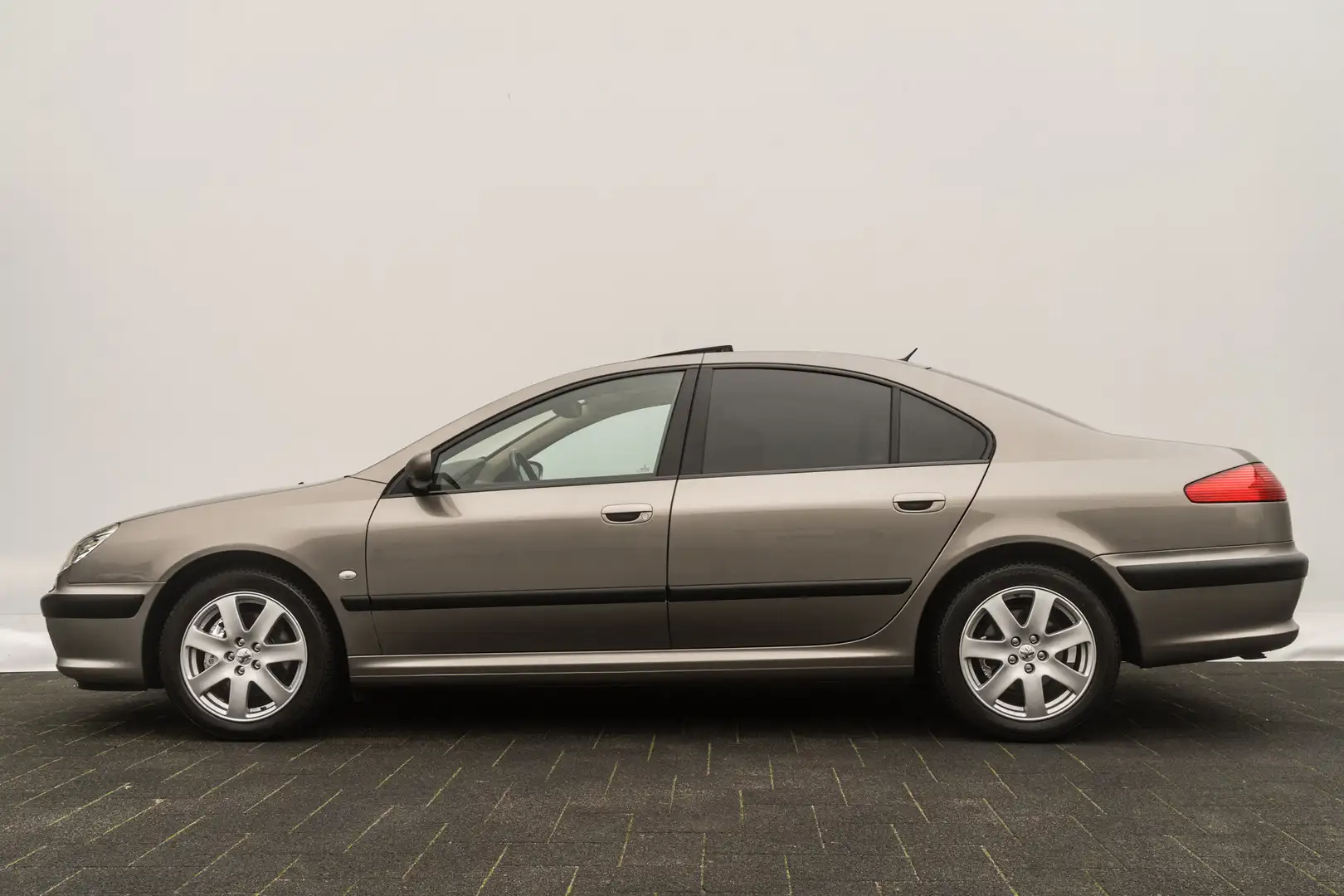 Peugeot 607 3.0-24V V6 Executive Gris - 2