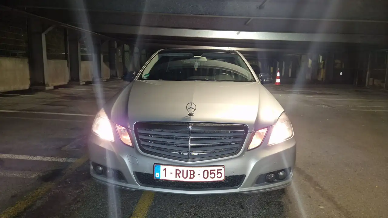 Mercedes-Benz E 200