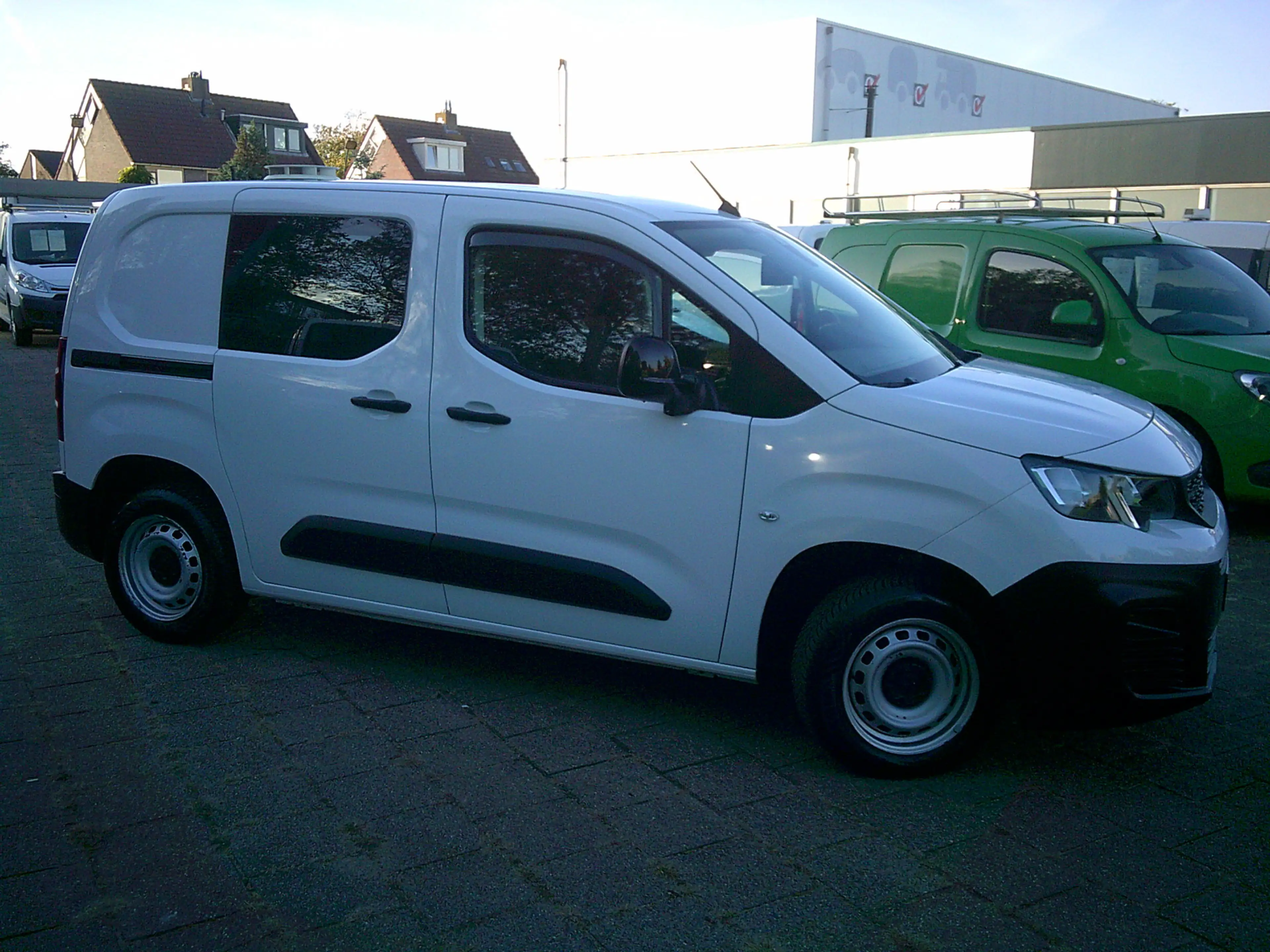 Peugeot Partner 1.5 BlueHDi 100 S&S L1 VOORZIEN VAN ARCO+CRUISE+TR — photo 4