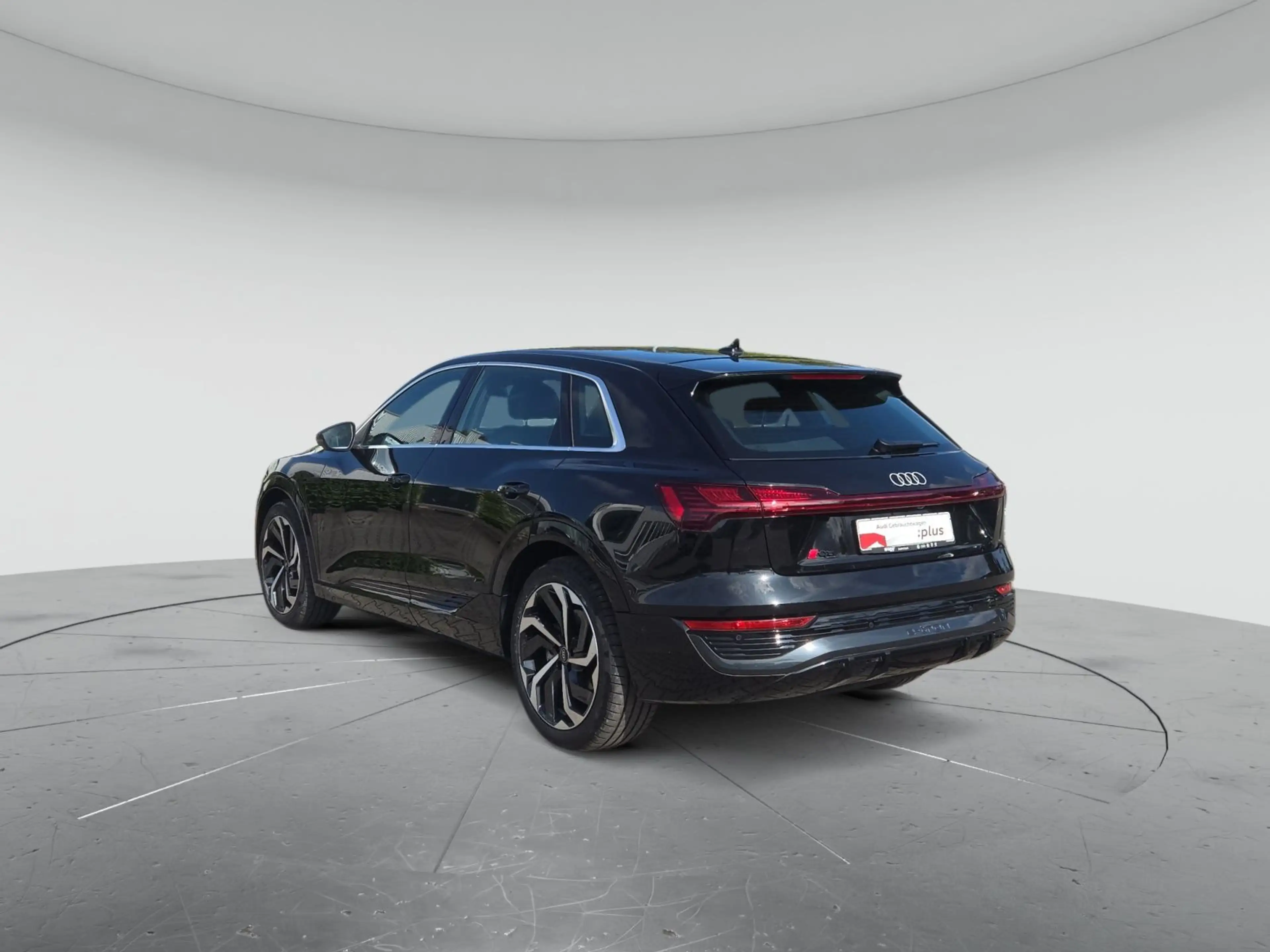 Audi Q8 e-tron S line 55 qu. ACC/HUD/VIRTUAL/PARKASS. — photo 3