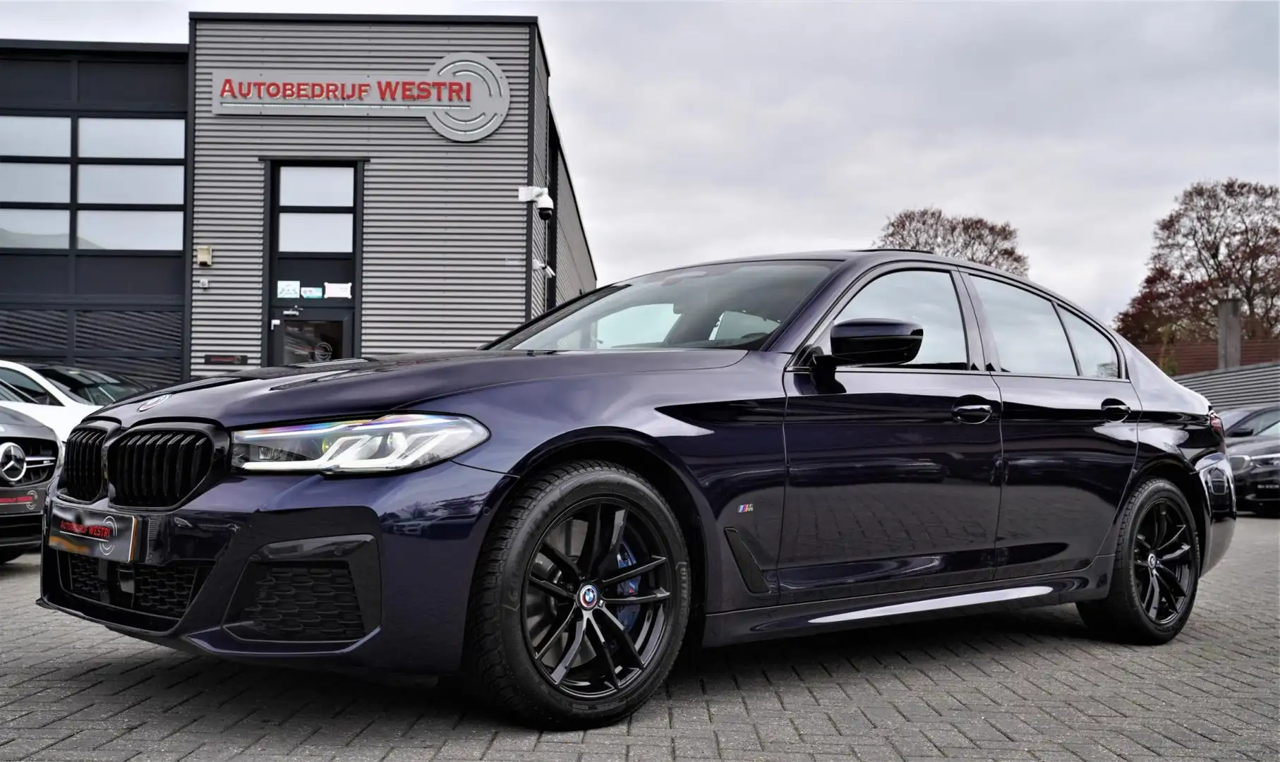 BMW 540 5-serie 540i xDrive High Executive | M-pakket | Ma Blauw - 1
