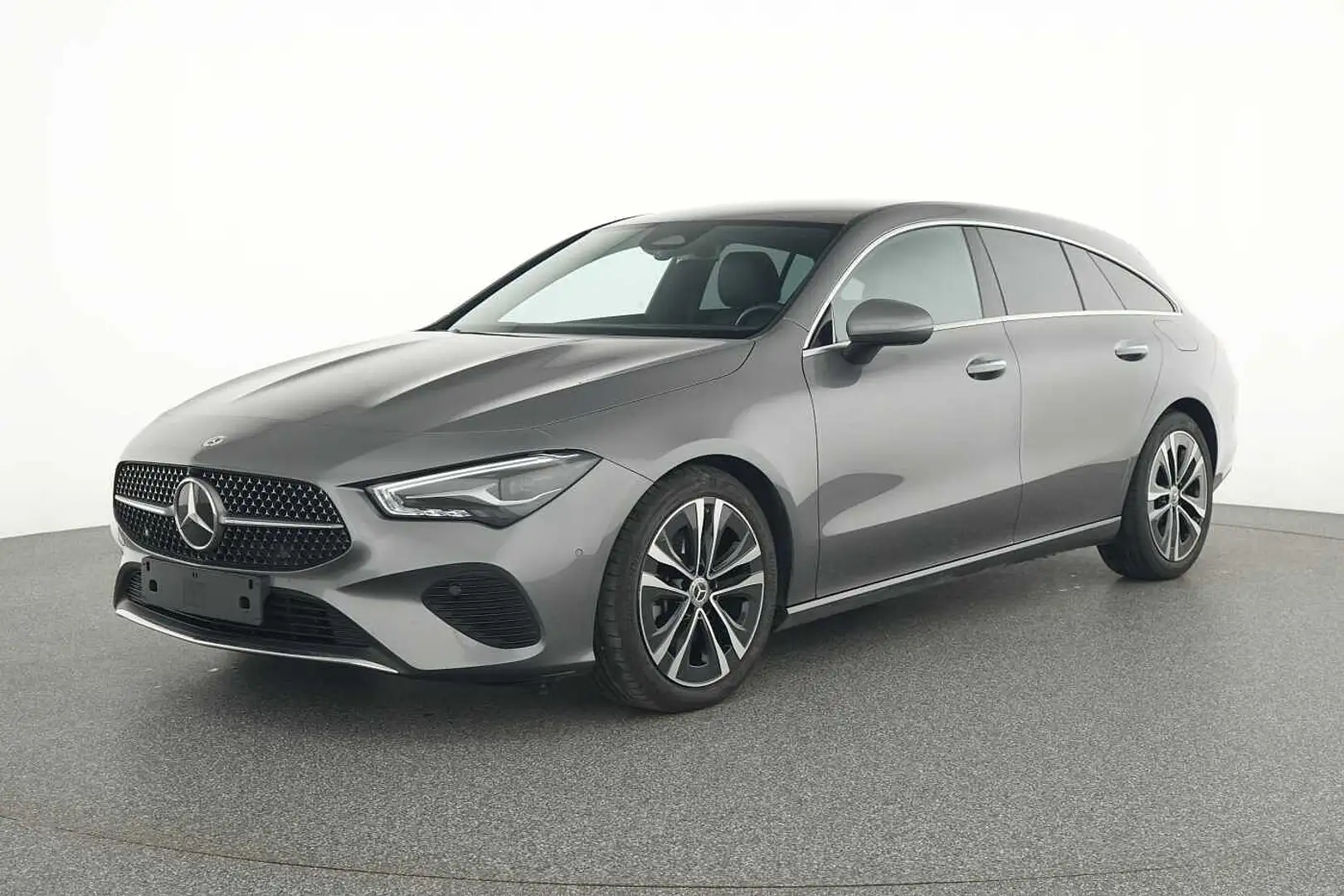 Mercedes-Benz CLA 180 Shooting Brake Gris - 1