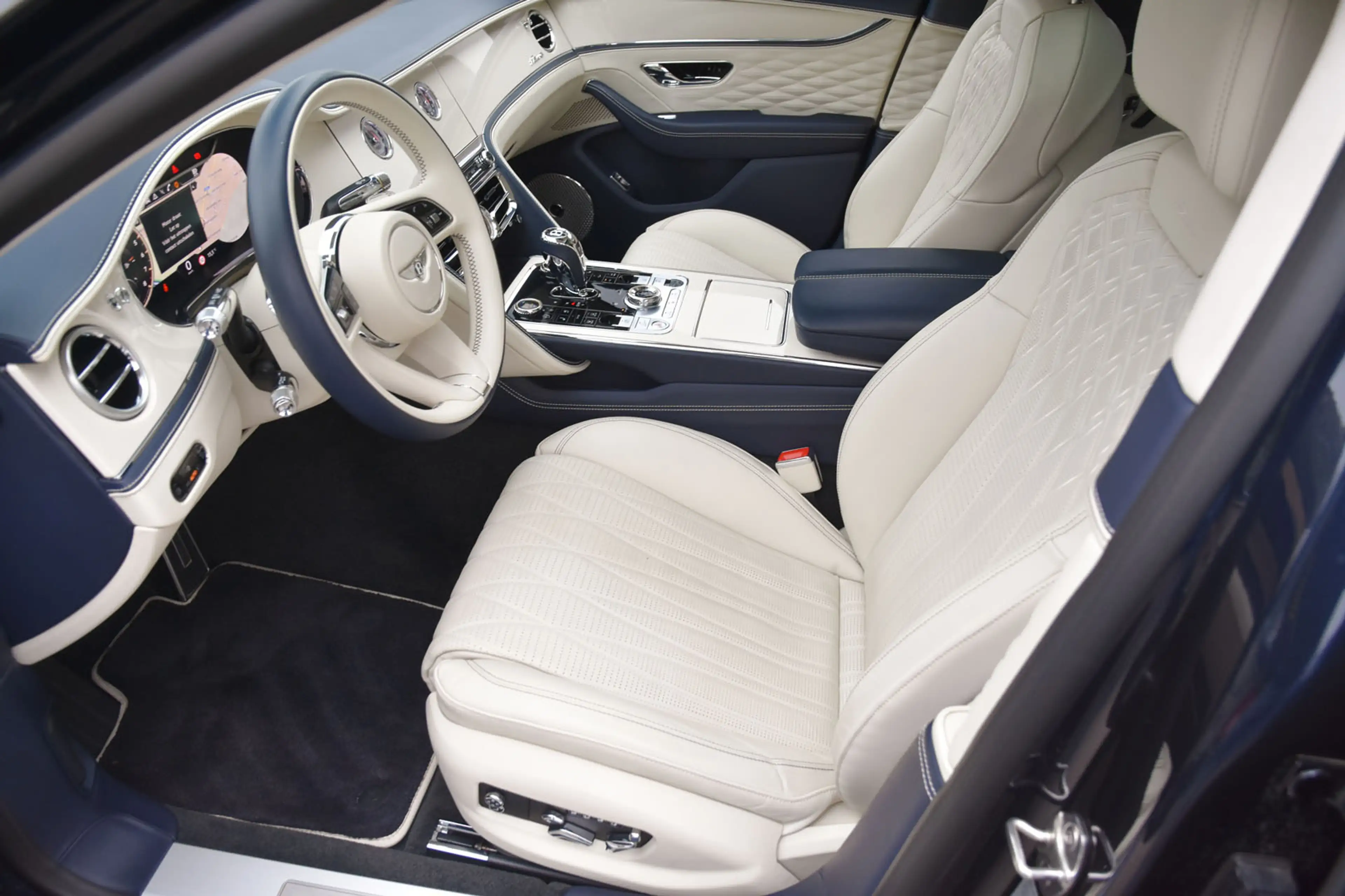 Bentley Flying Spur 2.9I PHEV HYBRID AZURE *** 1HD. / NP: € 272.000 *** — photo 5