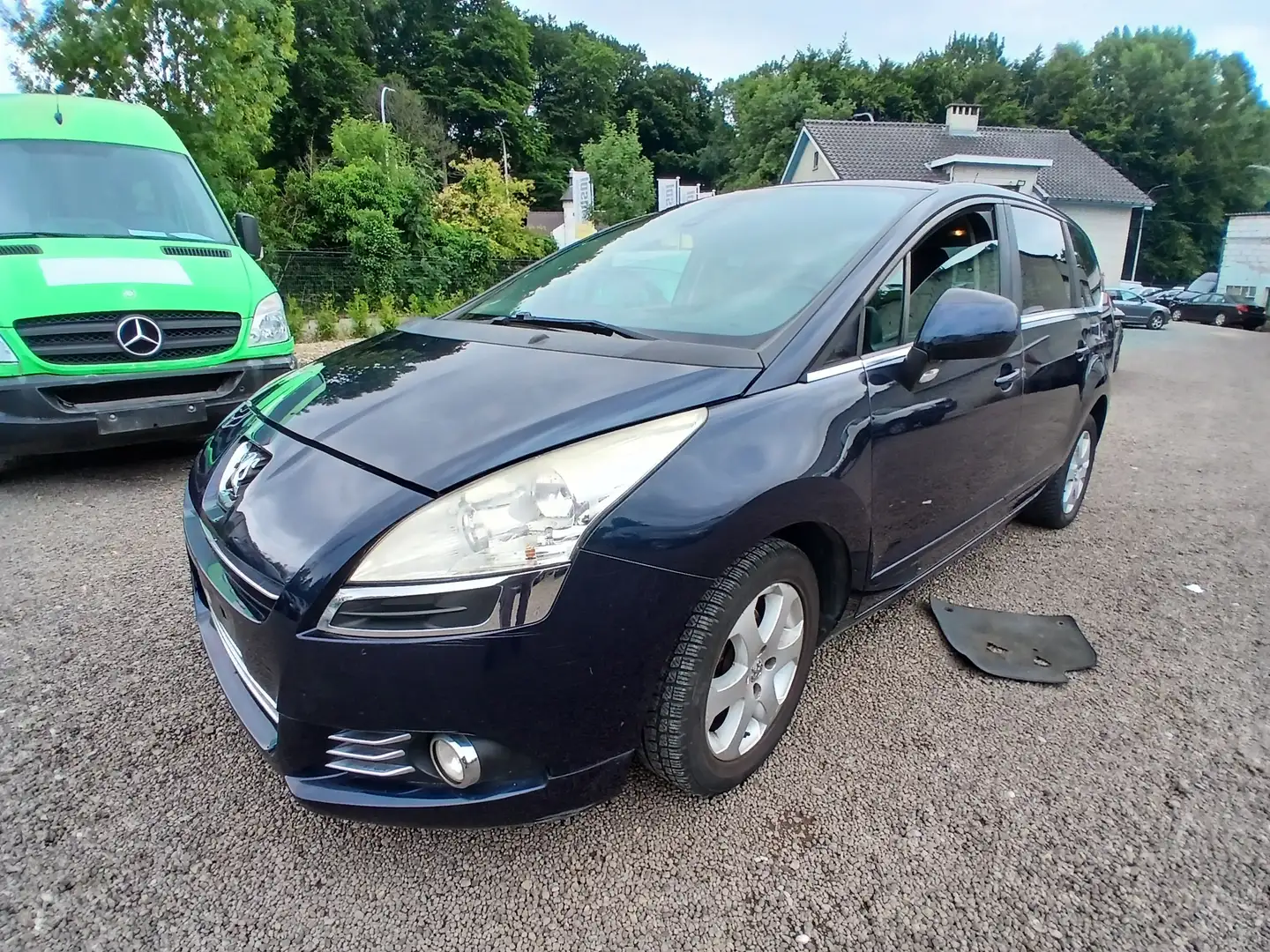 Peugeot 5008 5008 1.6 e-HDi Premium Pack STT FAP BMP - 2