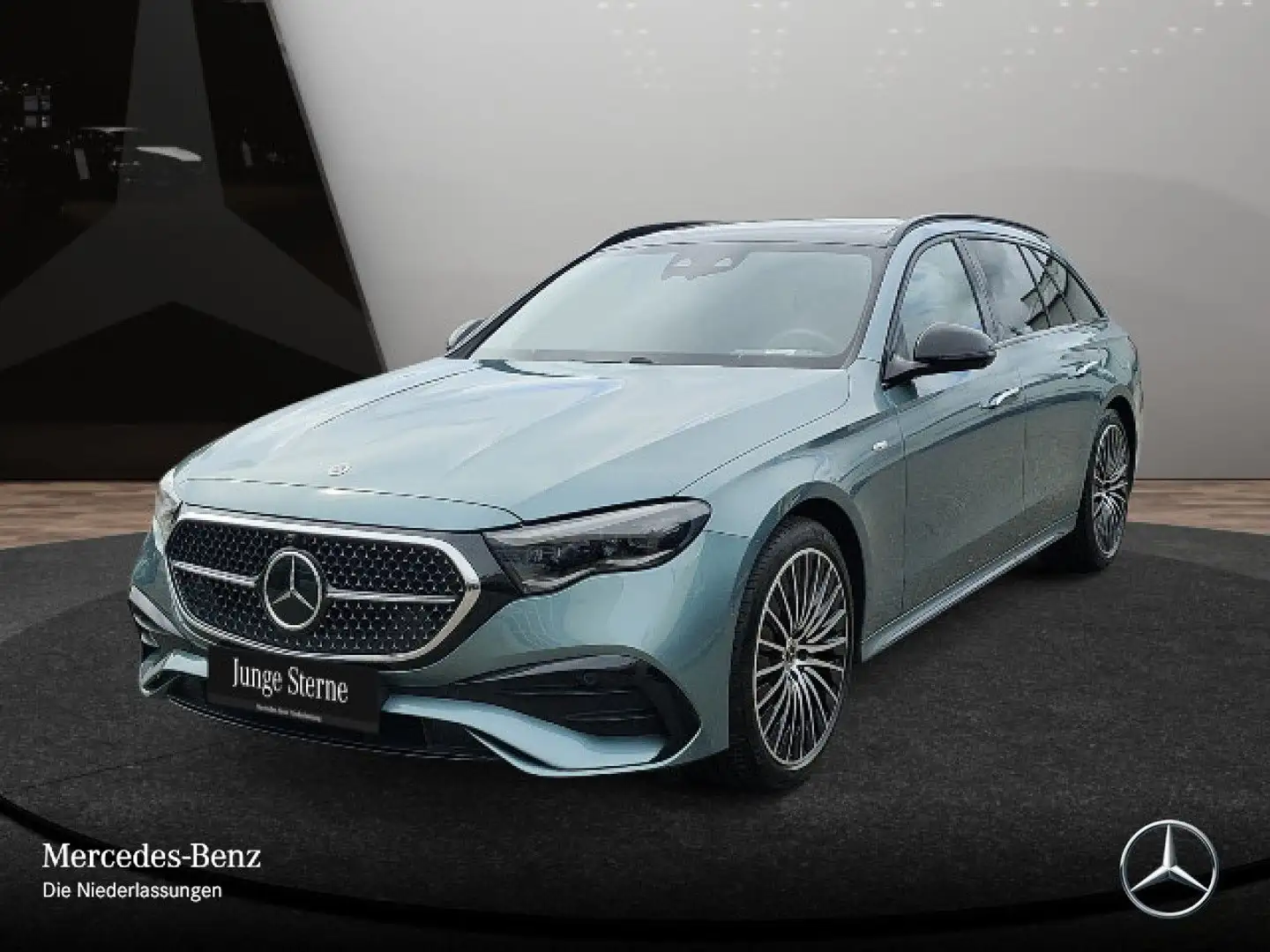 Mercedes-Benz E 300 de T Hybrid AMG Fahrass 360° Airmat Pano AHK Silber - 2