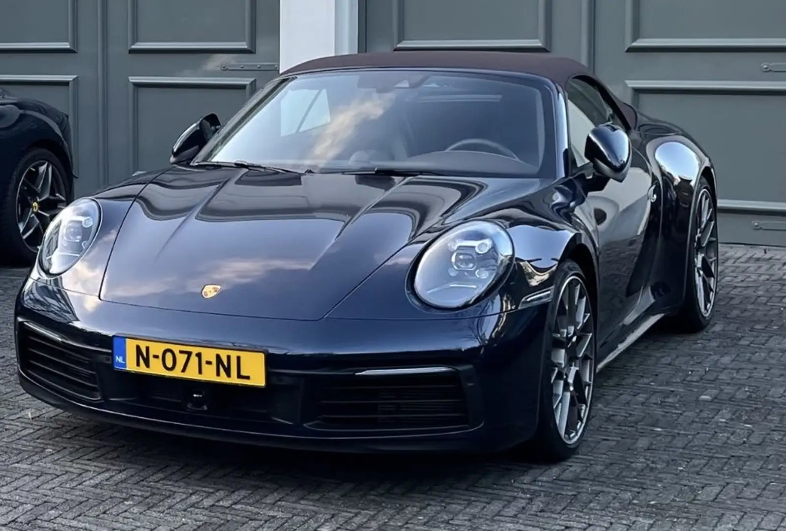 Porsche 992 Cabrio 3.0 Carrera 4 | SportChrono | Truffle Brown Bleu - 2