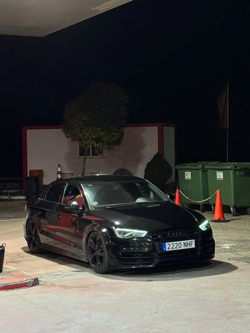 Audi S3 Sportback 2.0 TFSI quattro S-Tronic - 1