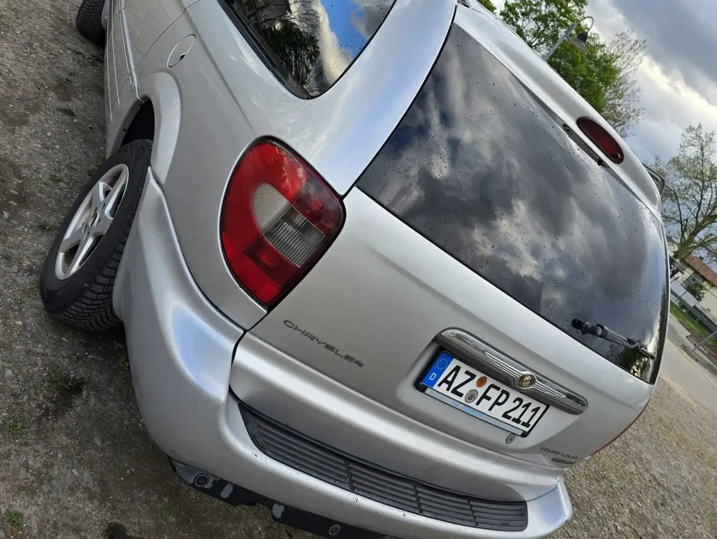 Chrysler Grand Voyager 2.8 CRD Automatik Limited Silber - 2