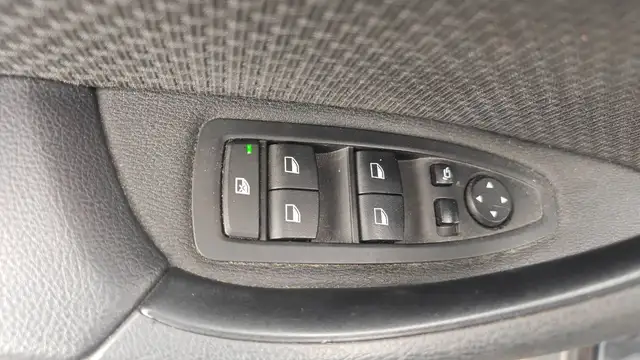 BMW X1 view 13