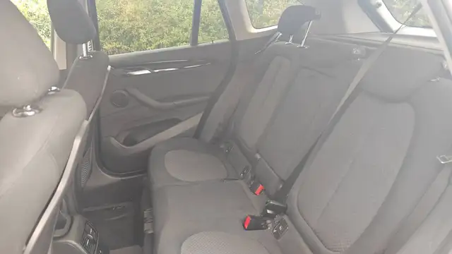 BMW X1 view 9