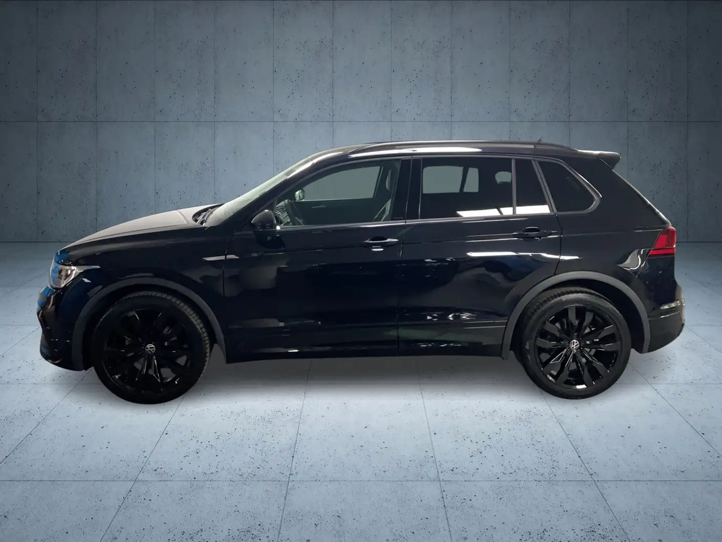 Volkswagen Tiguan R-Line 1.5 TSI DSG Back Style Matrix LED IQ Drive Schwarz - 2