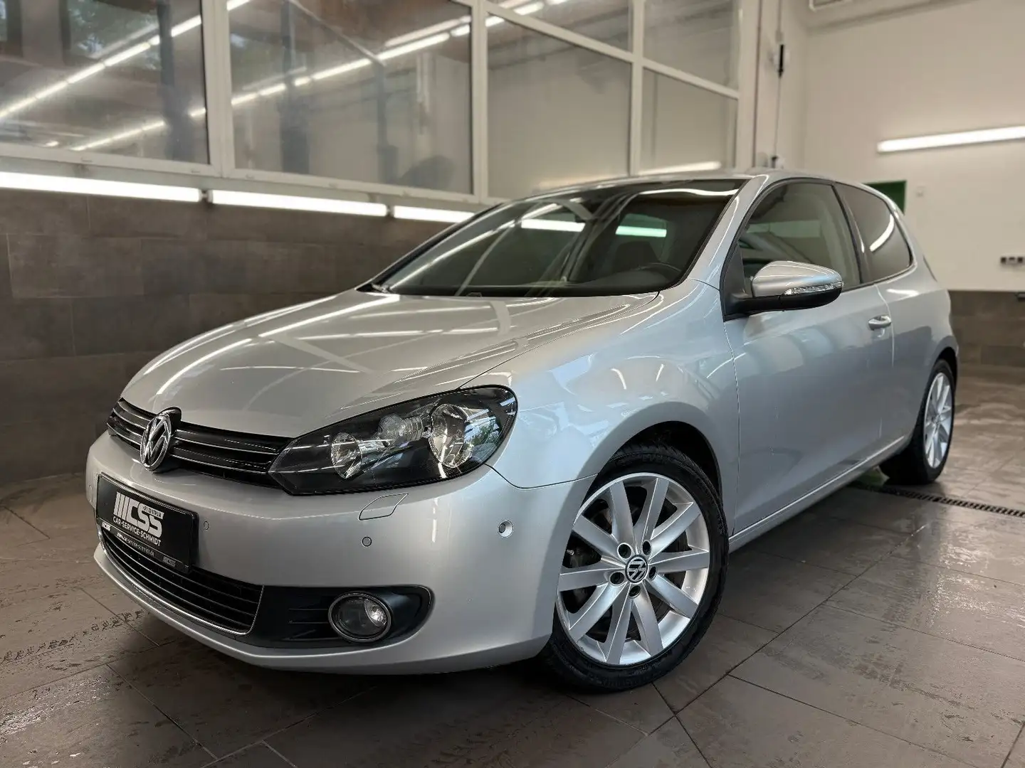 Volkswagen Golf VI Highline DSG SPORTPAKET NAVI SHZ KAMERA Zilver - 1