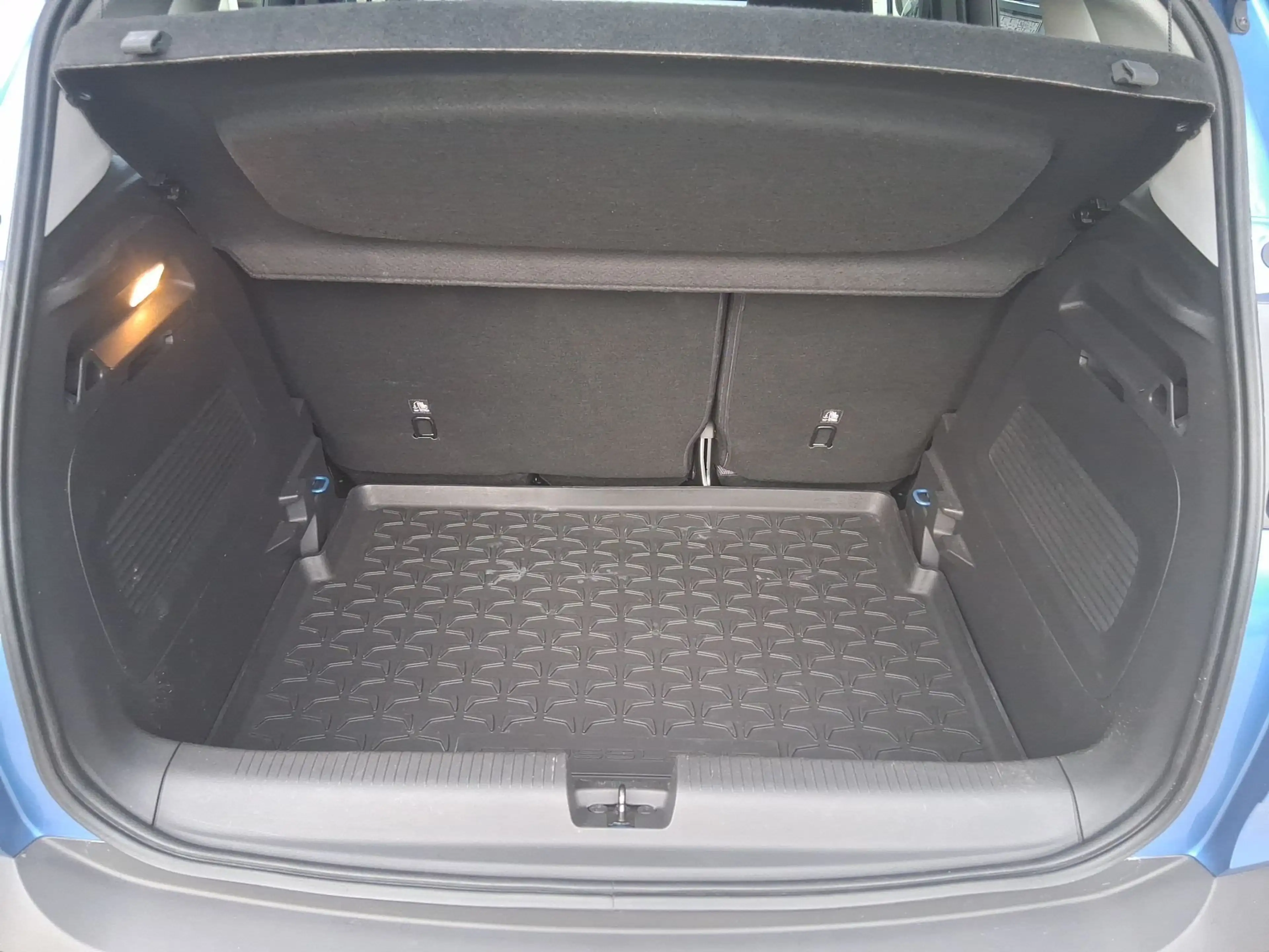 Opel Crossland 2020 1.5 S/S 102PS — photo 13