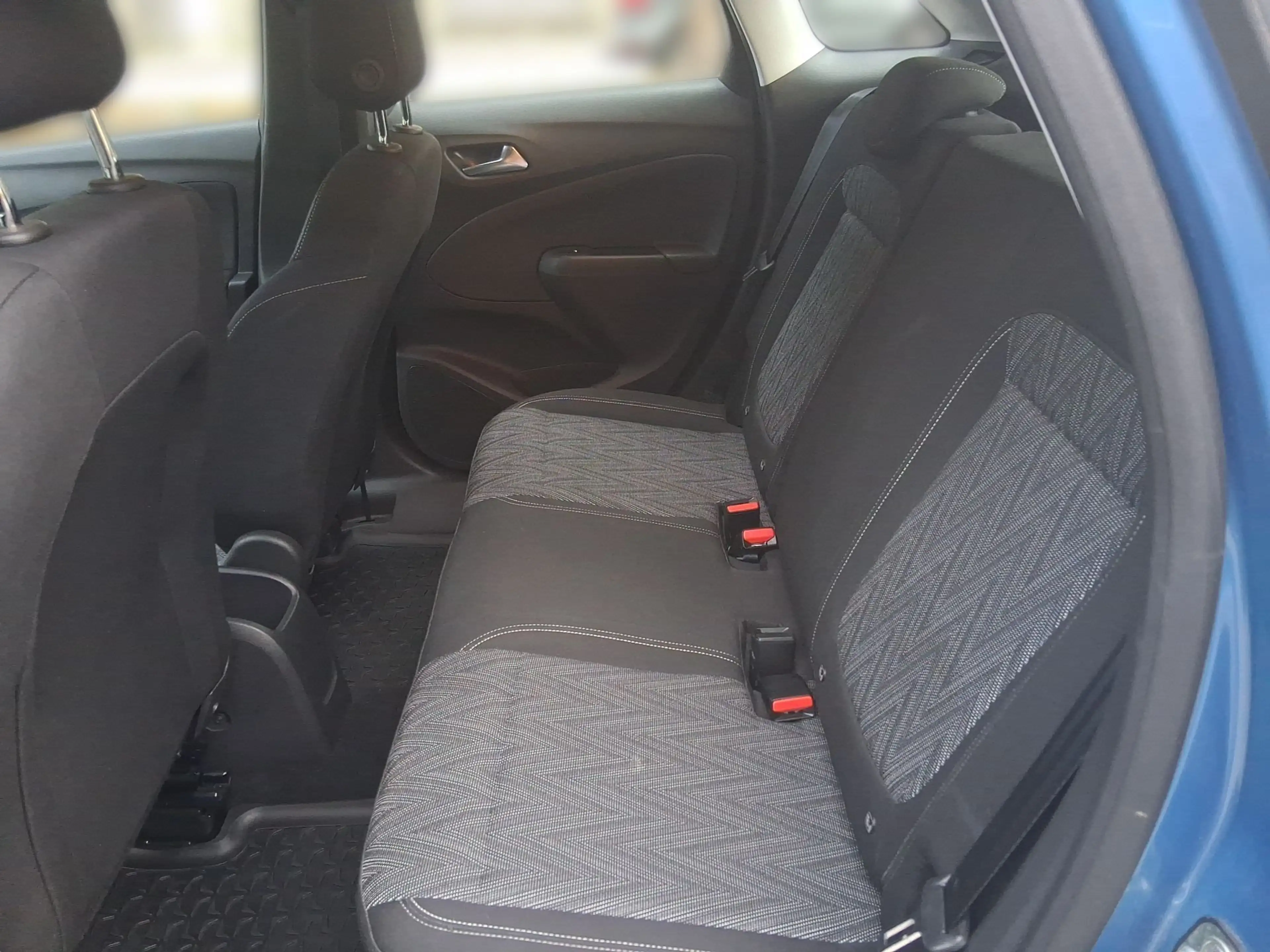 Opel Crossland 2020 1.5 S/S 102PS — photo 9