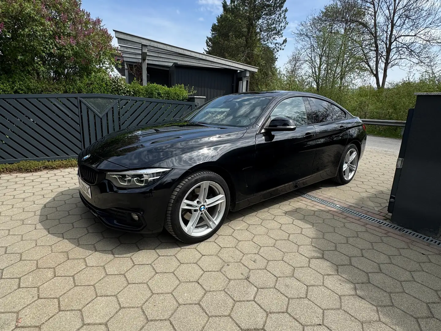 BMW 420 BMW 420d Gran Coupé xDrive LCI | Top Zustand | 8-fach | Leder | HUD | Sport Line | Schwarz - 2