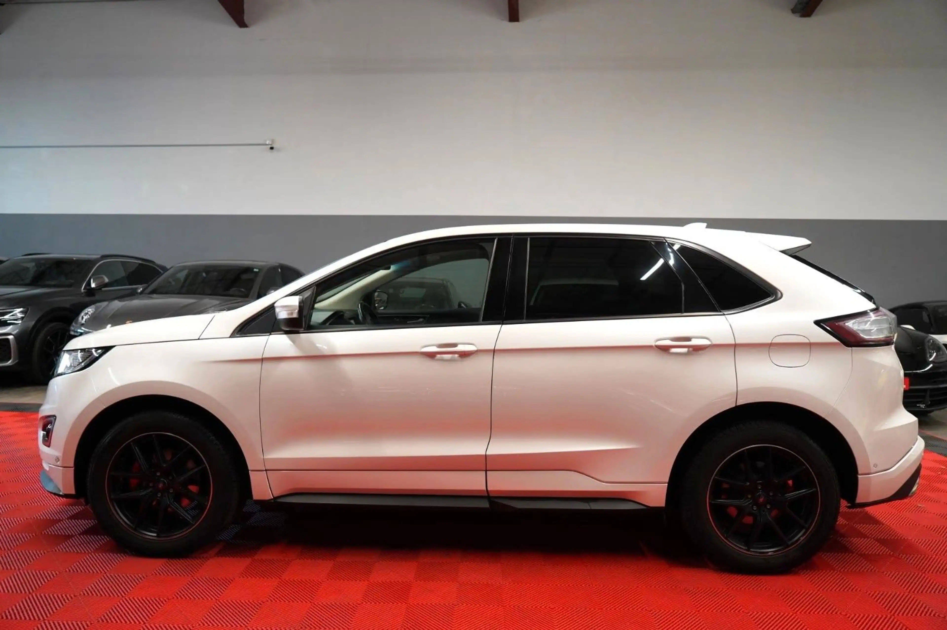 Ford Edge Sport 4x4*Unfallfrei*Navi*Pano* — photo 10
