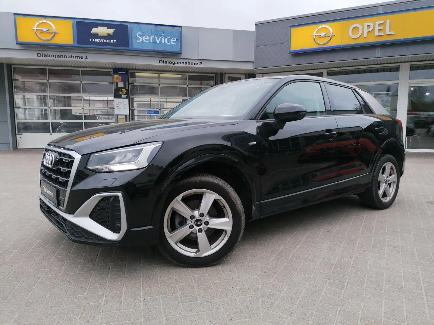 Audi Q2 30 TFSI S line 1.0 TFSI Allw/PDC/LED/Navi/Shz/Klim Schwarz - 2