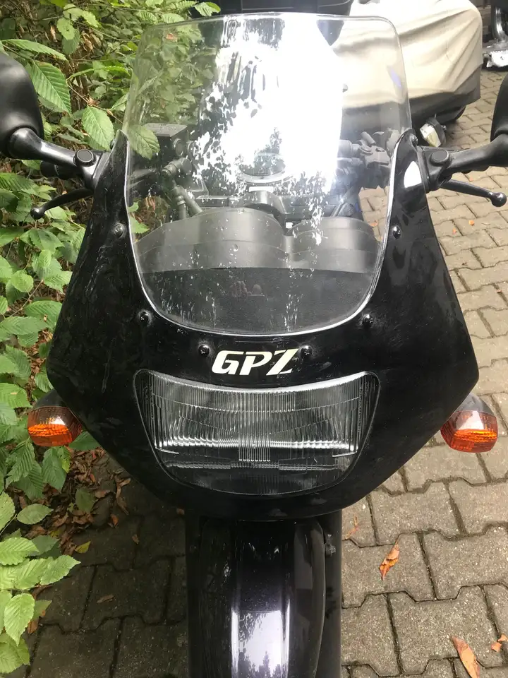 Kawasaki GPZ 500 S