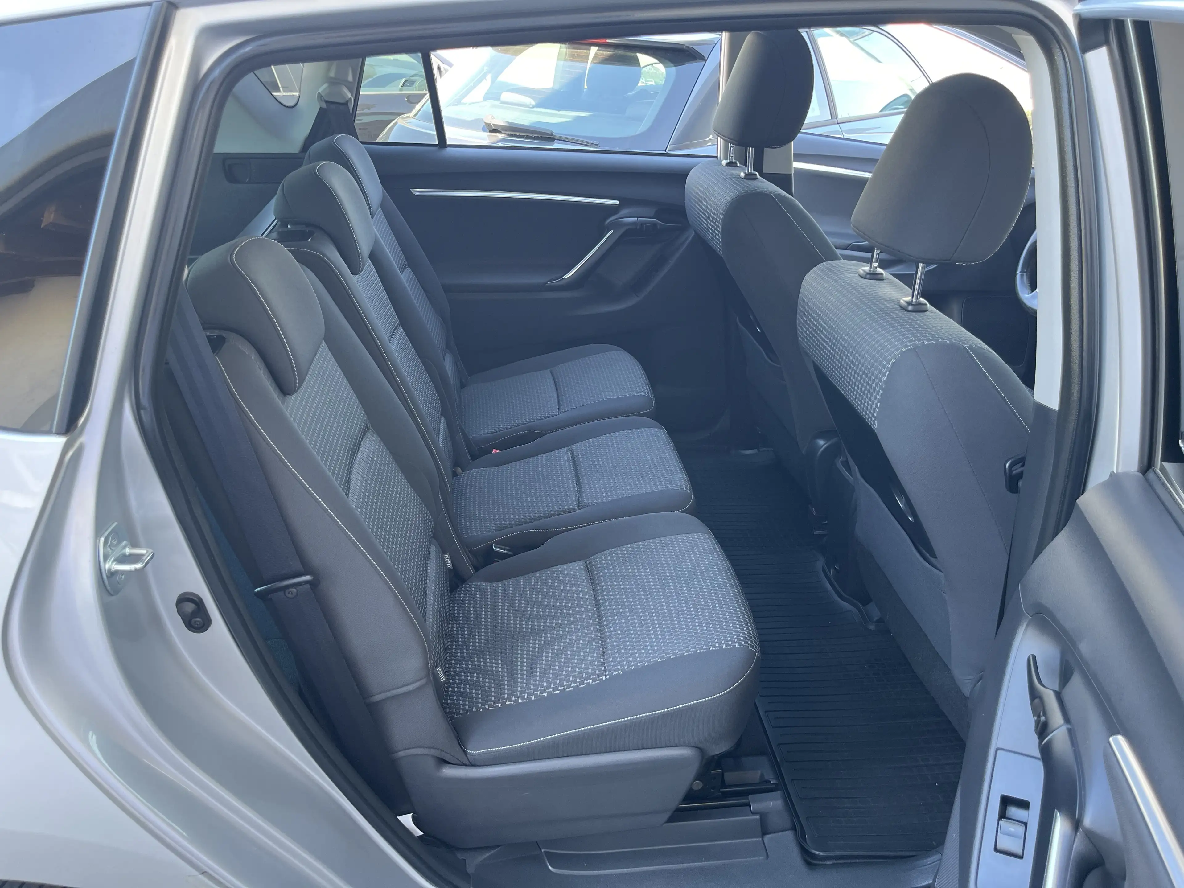 Toyota Verso 1.6 Diesel / 2.Hand / Kamera / Panorama — photo 14