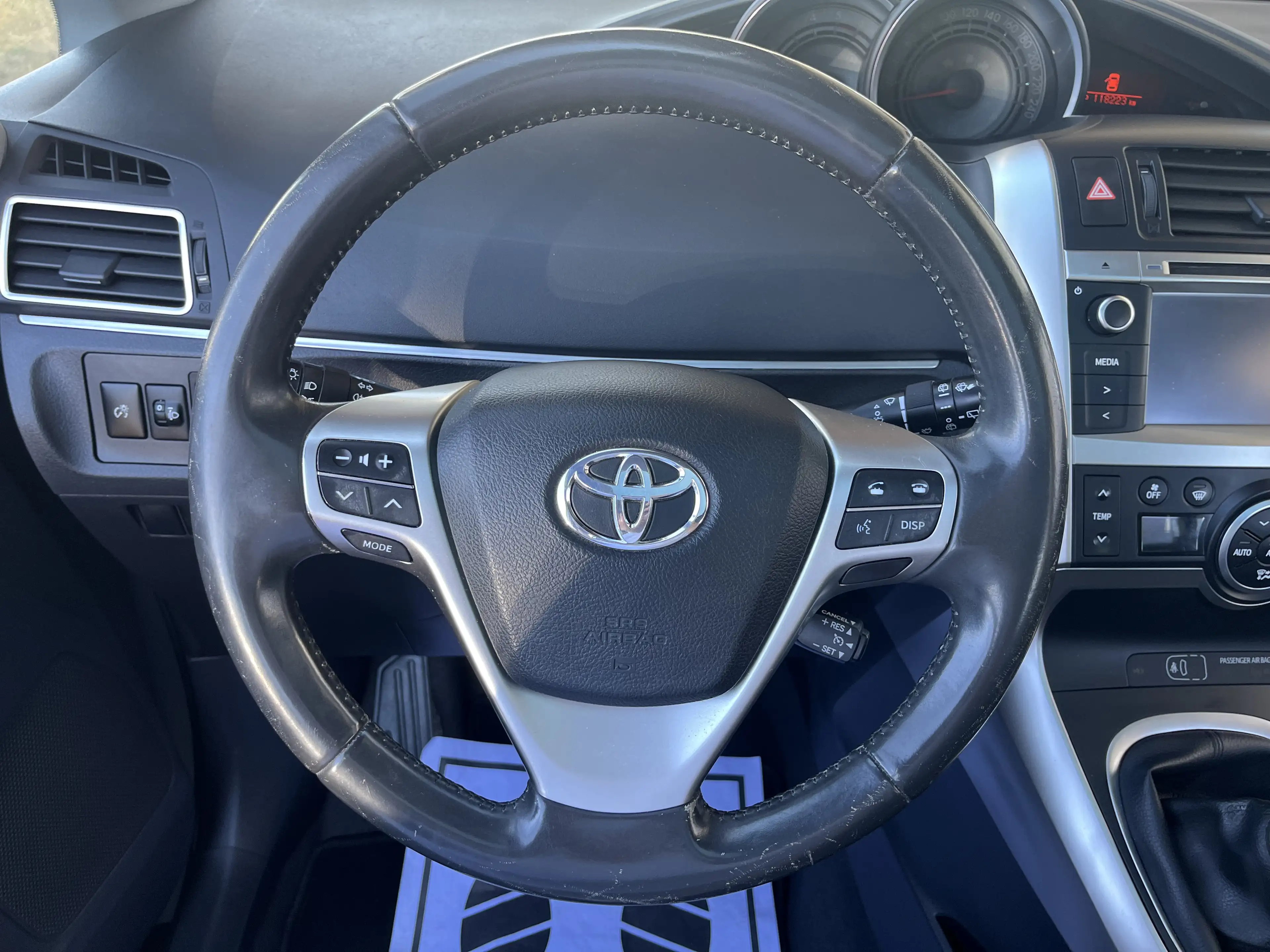 Toyota Verso 1.6 Diesel / 2.Hand / Kamera / Panorama — photo 8