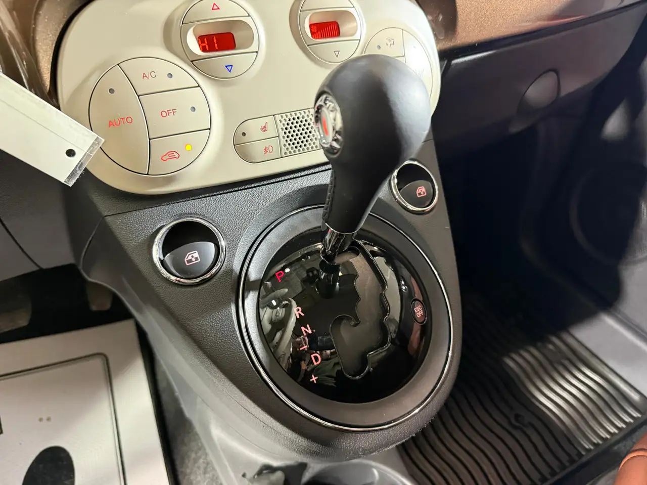 Fiat 500 снимка Fiat 500