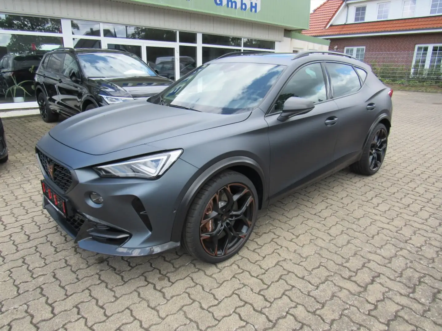 CUPRA Formentor 2.5TSI VZ5 4Drive OPF DSG Leder Panorama Grau - 2