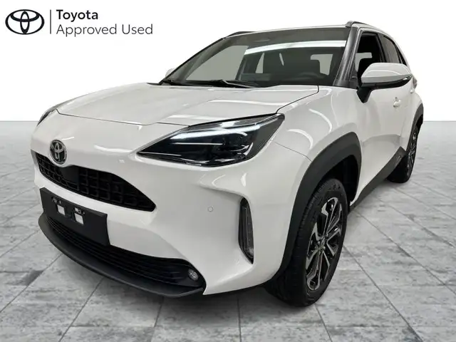 Toyota Yaris Cross Dynamic Plus + Safety Pack + Winter Pack