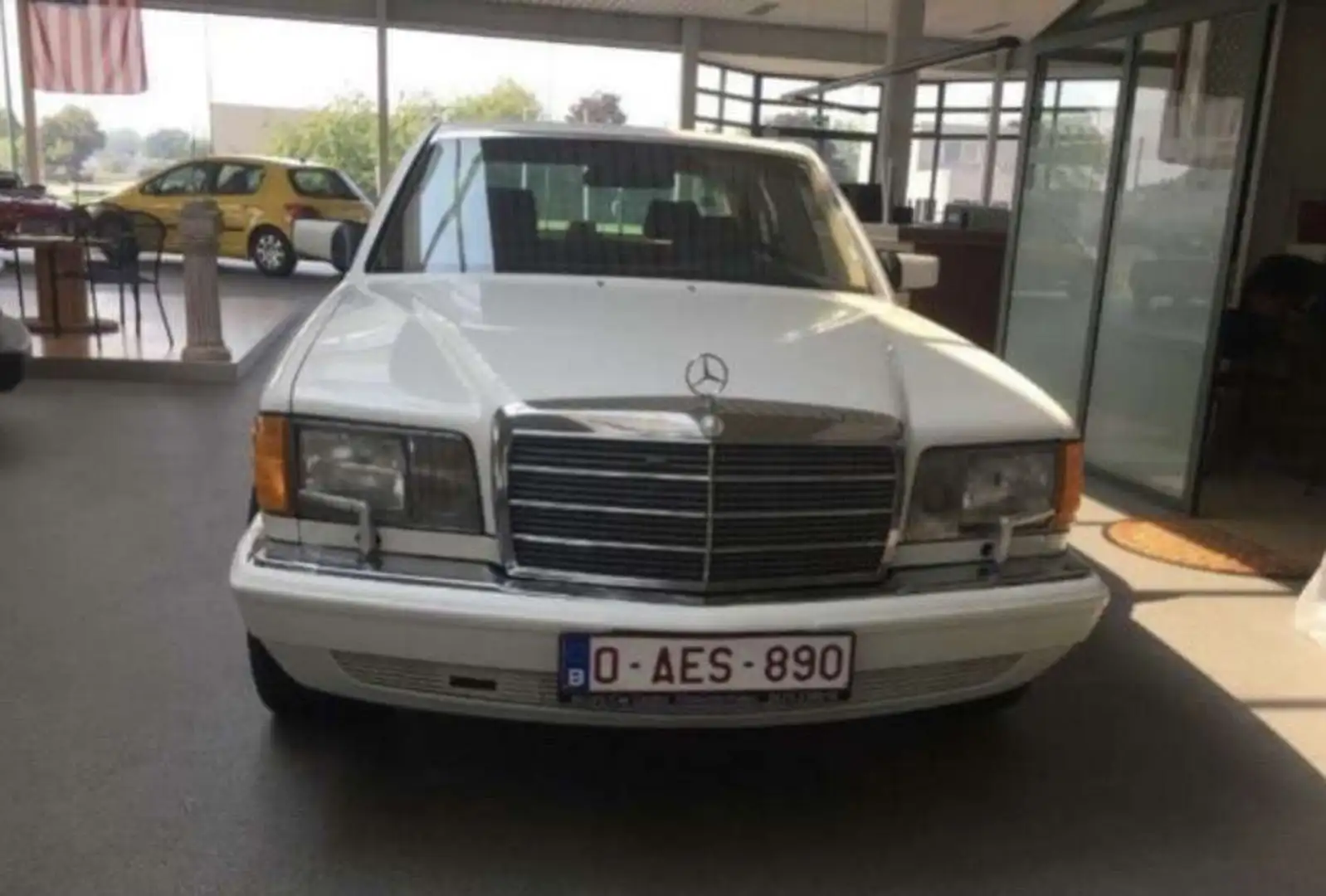 Mercedes-Benz S 420 SEL Bílá - 2