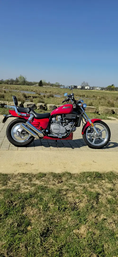 Honda VF 750 Supermagna 750 Rosso - 1