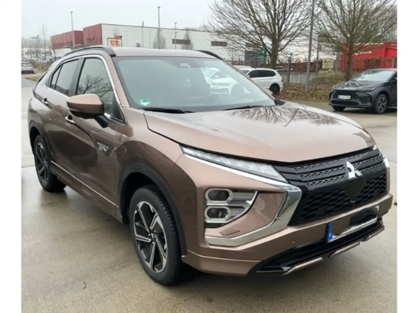 Mitsubishi Eclipse Cross Plus Select Black Hybrid 4WD 2.4 MIVEC PHEV MJ21 Braun - 2