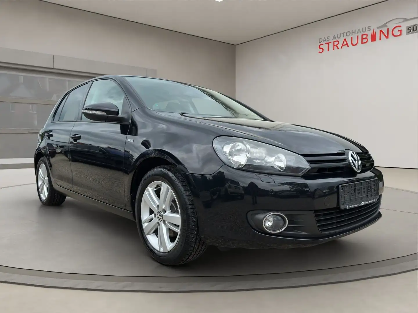 Volkswagen Golf VI Match 1.6 TDI KLIMAAUTO*SHZG*PDC*AHK*EU5 Schwarz - 1