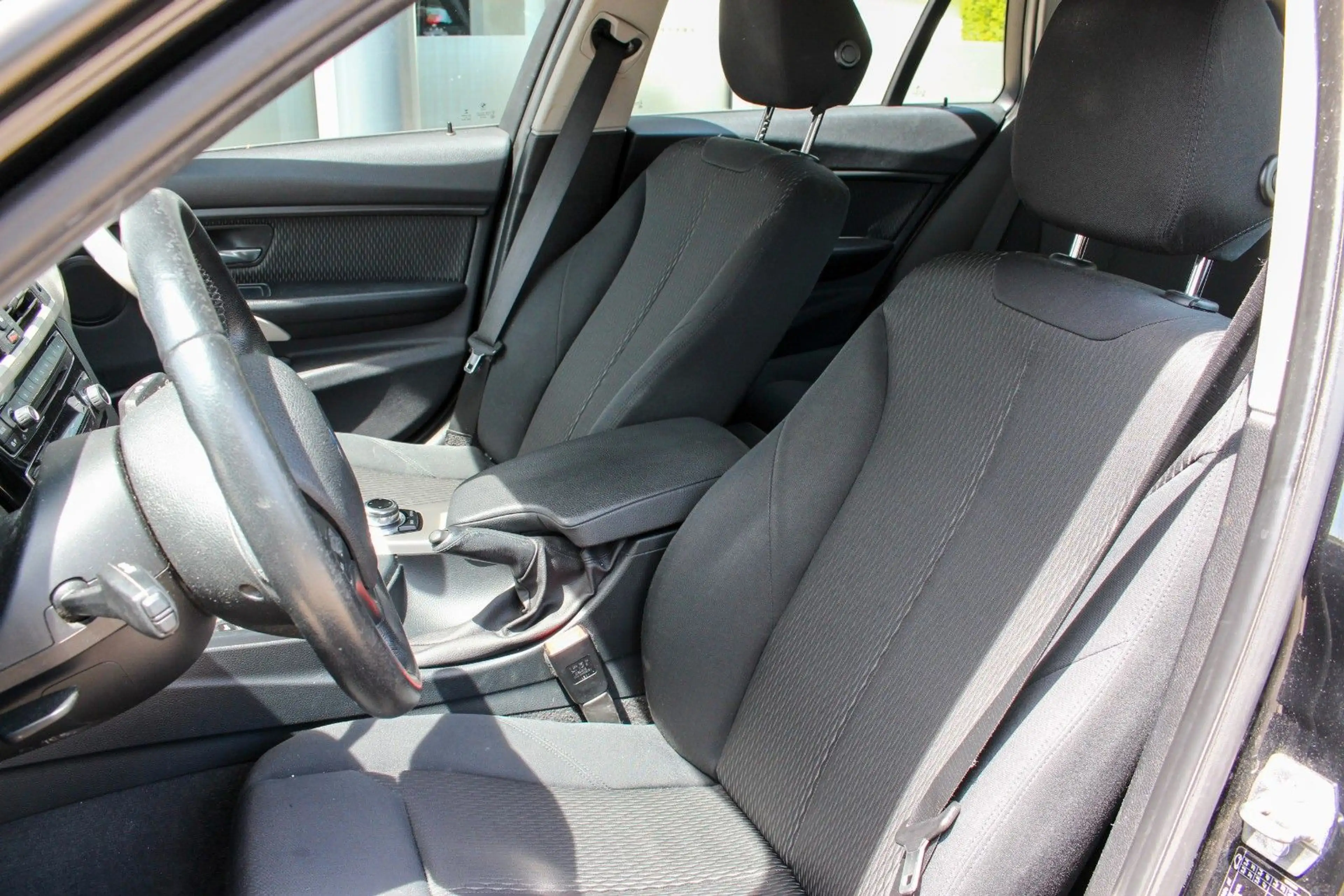 BMW 316 d Touring / NAVI BUSINESS / SITZHEIZUNG / PDC — photo 11