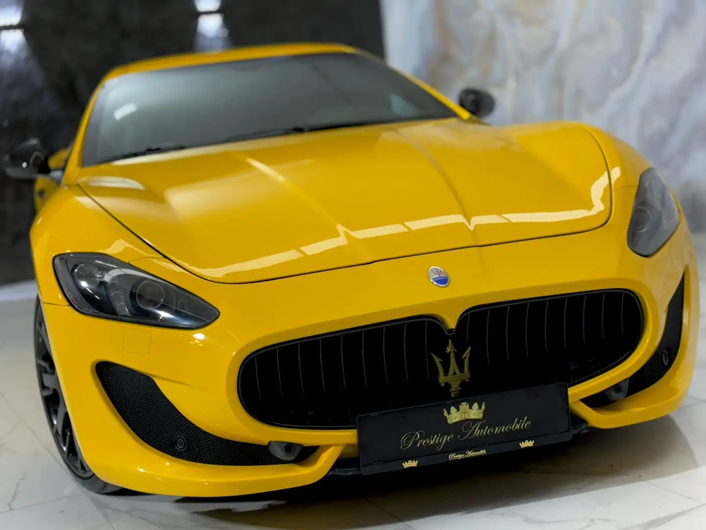 Maserati GranTurismo MC Sportpaket V8 460PS*GIALLO GELB*MC SITZE*CARBON Gelb - 1