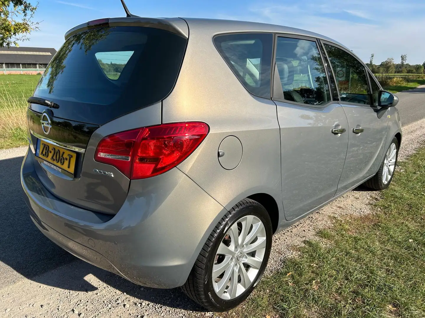 Opel Meriva 1.4 Turbo Cosmo prachtstaat en zeer luxe Bruin - 2