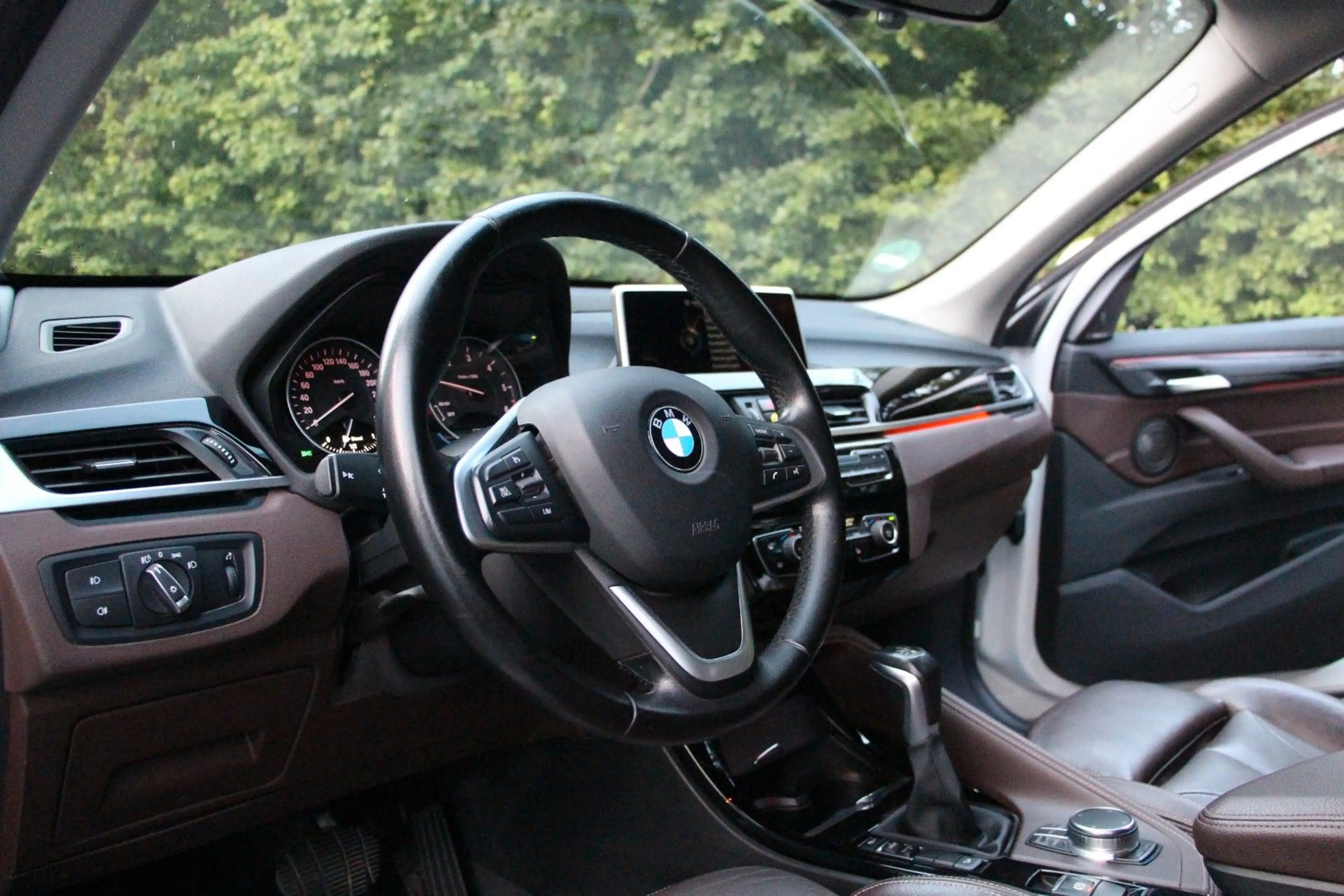 BMW X1 xDrive 25 d xLine AHK/Ambiente/HUD/Leder/Navi — photo 11