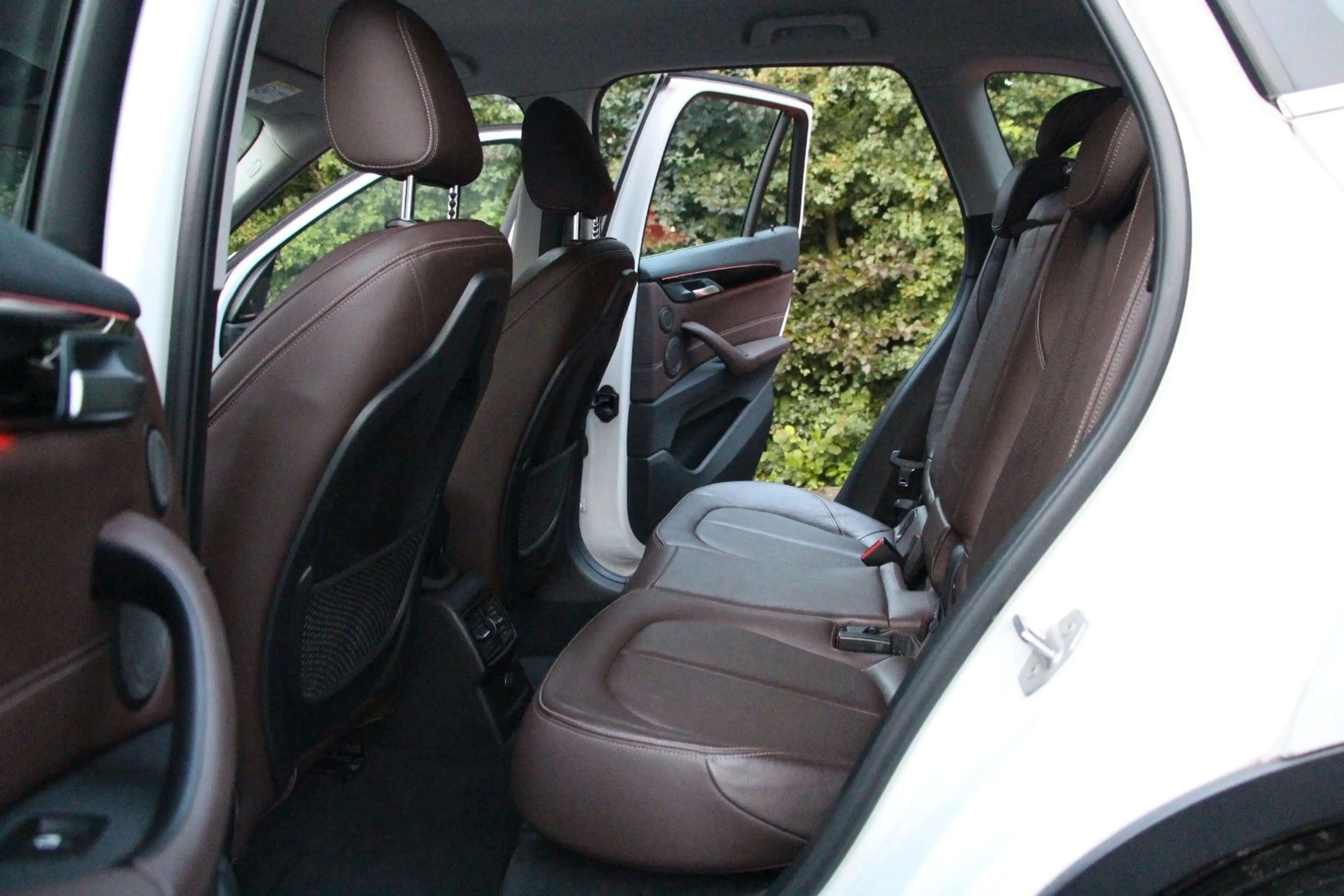 BMW X1 xDrive 25 d xLine AHK/Ambiente/HUD/Leder/Navi — photo 17