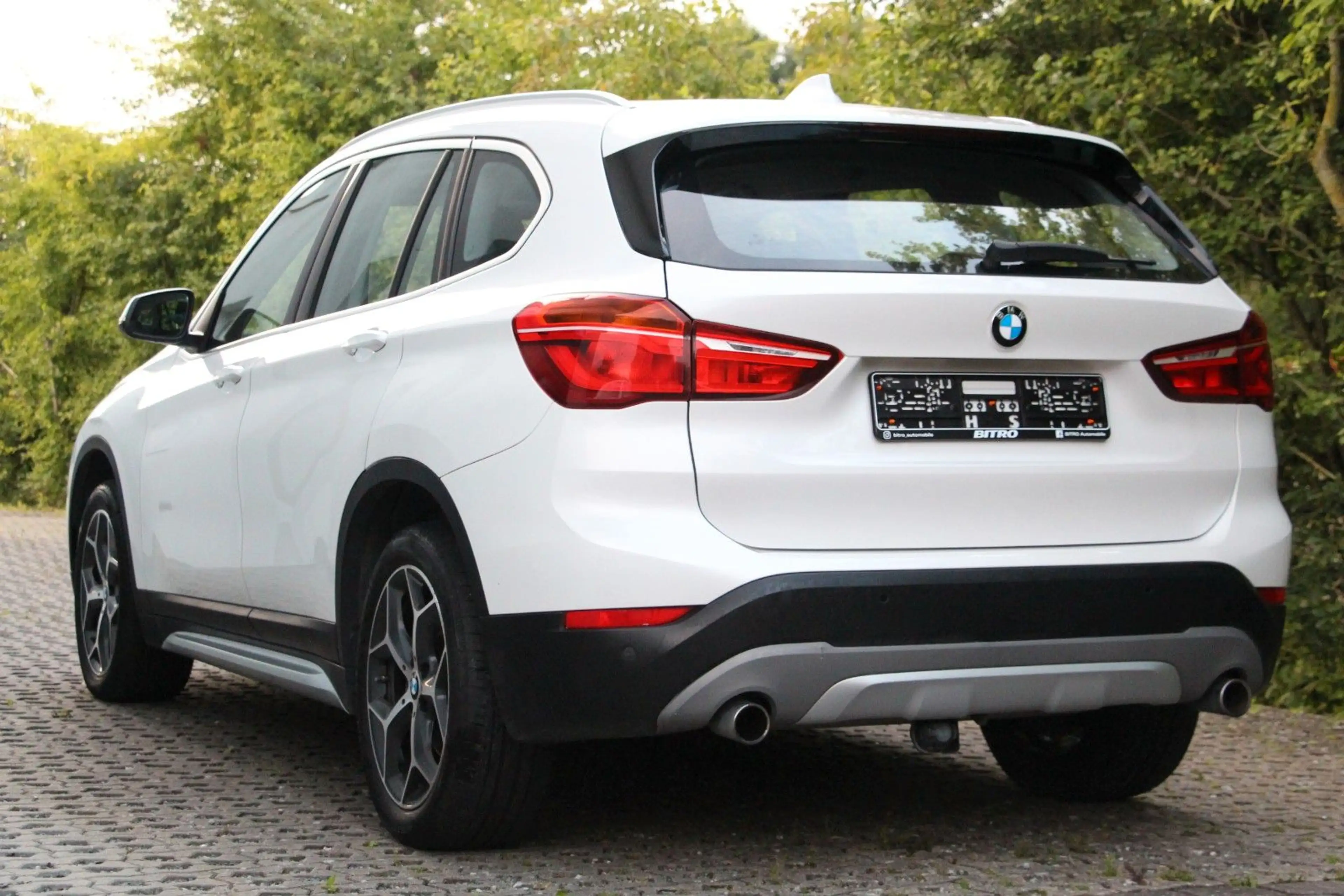 BMW X1 xDrive 25 d xLine AHK/Ambiente/HUD/Leder/Navi — photo 3
