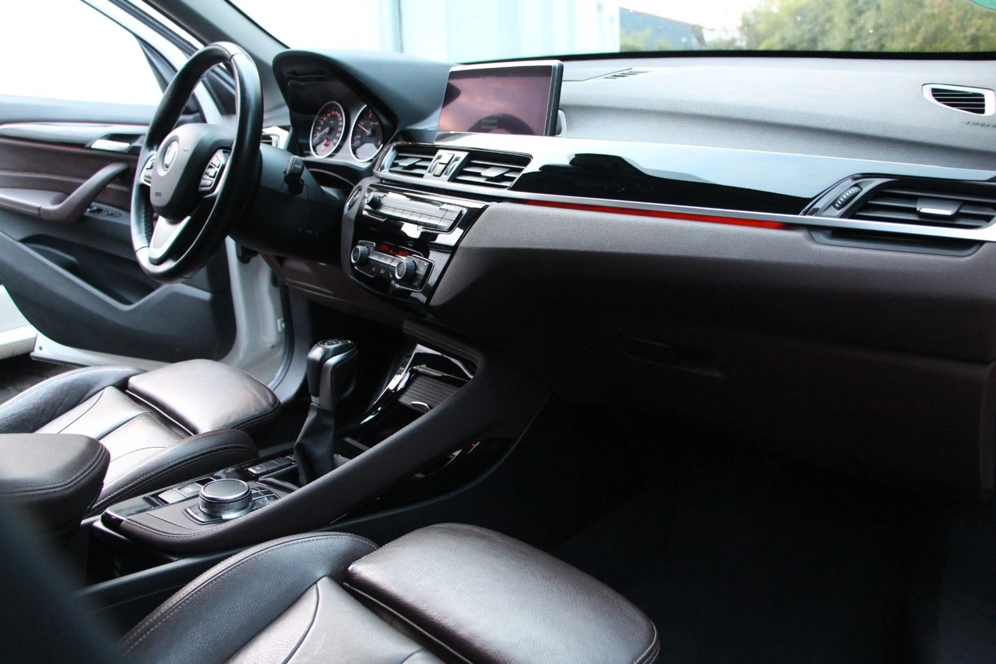 BMW X1 xDrive 25 d xLine AHK/Ambiente/HUD/Leder/Navi — photo 19