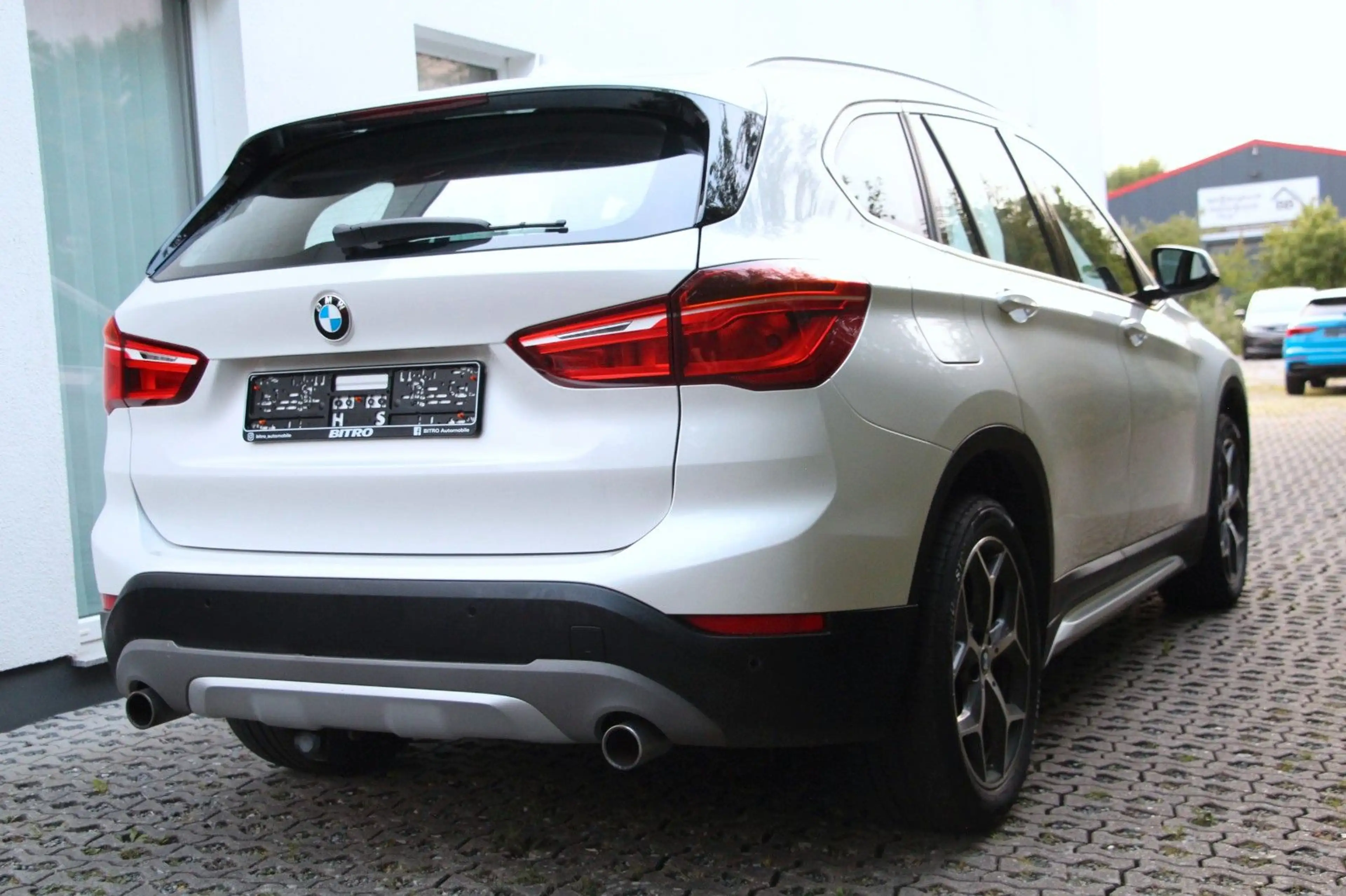 BMW X1 xDrive 25 d xLine AHK/Ambiente/HUD/Leder/Navi — photo 4
