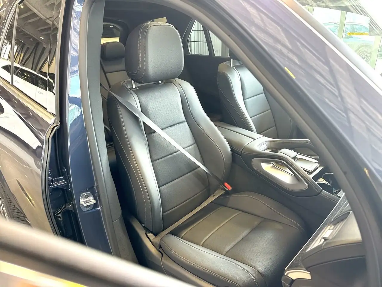 Mercedes-Benz GLE снимка Mercedes-Benz GLE